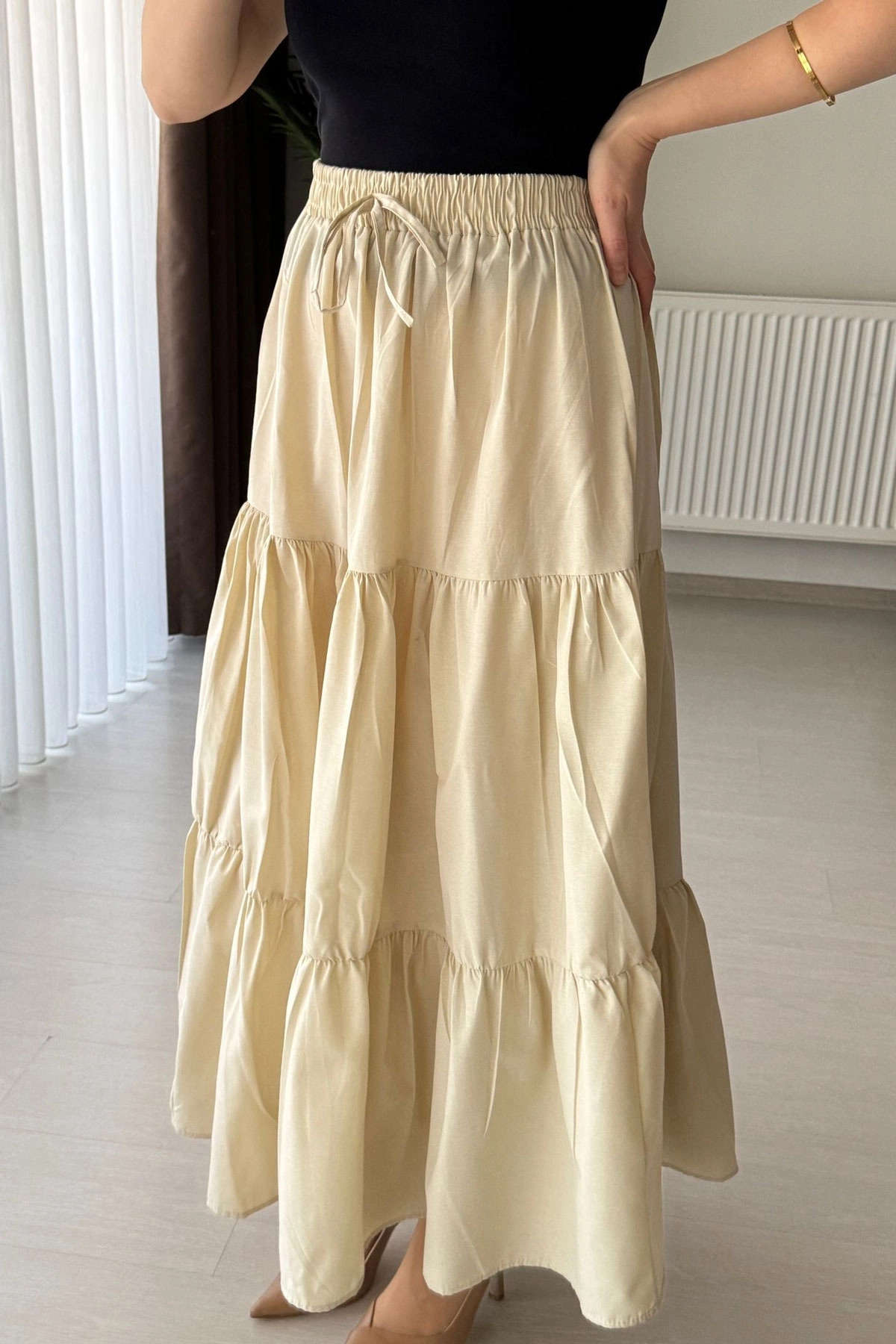 Kat Kat Beli Bağlamalı Detaylı Sarı Uzun Etek