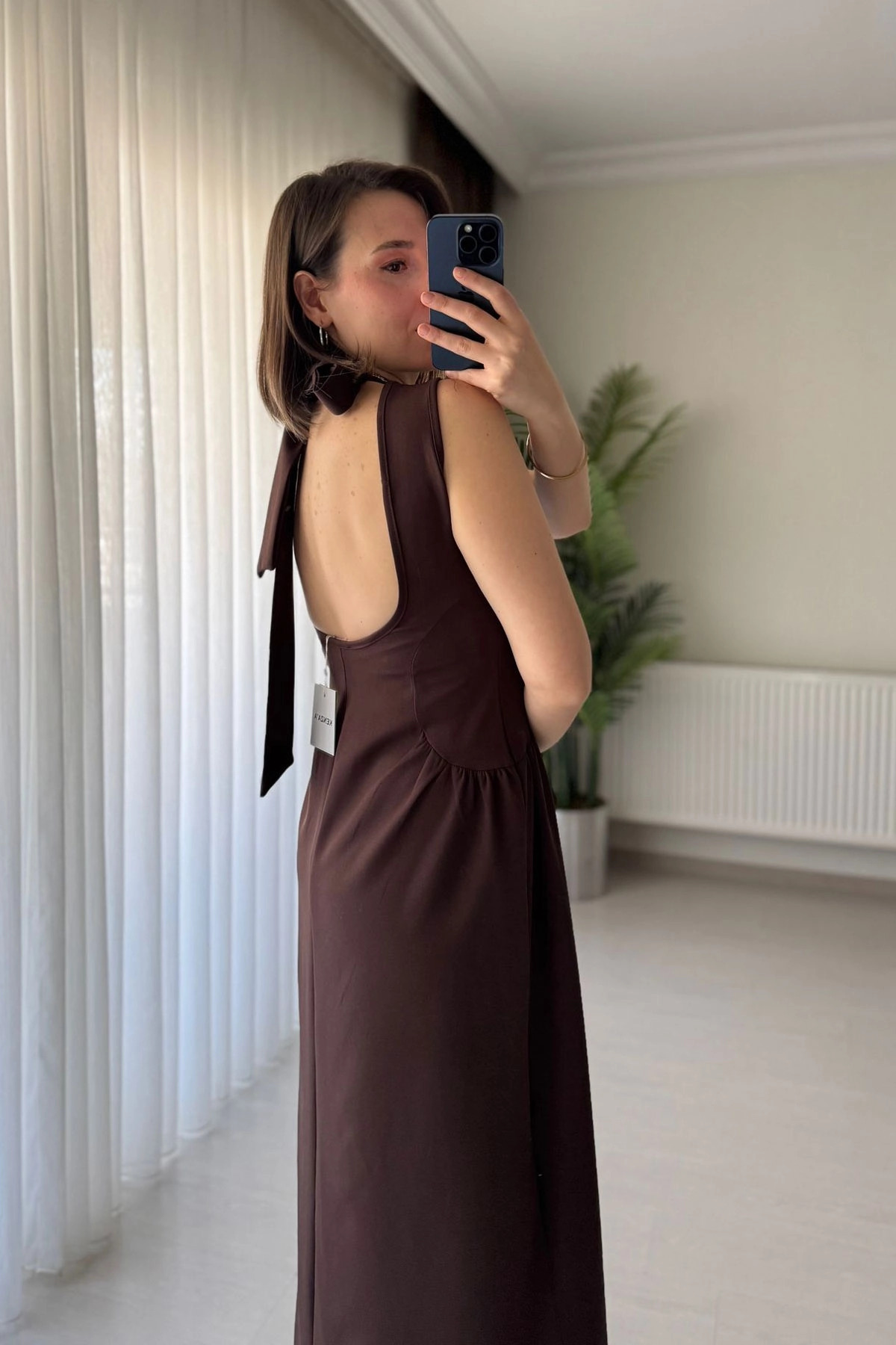Yüksek Yaka Kolsuz Bel Detay Kahve Maxi Boy Elbise