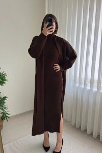 Boğazlı Kahve Hırka Elbise Triko Takım