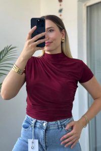 Yarım Balıkçı Kısa Kol Büzgülü Bordo Bluz