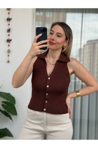 Gömlek Yaka Düğmeli Kahve Fitilli Triko Yelek